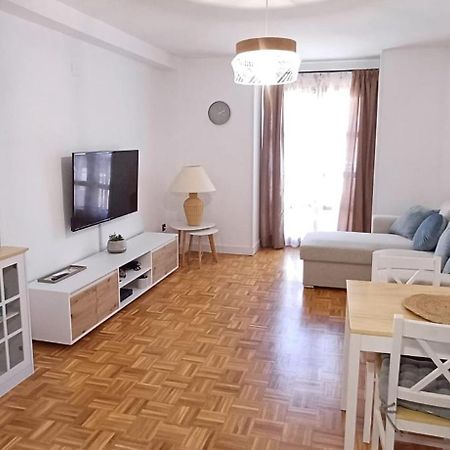 La Marmota Apartment Кастиейо де Хака Екстериор снимка